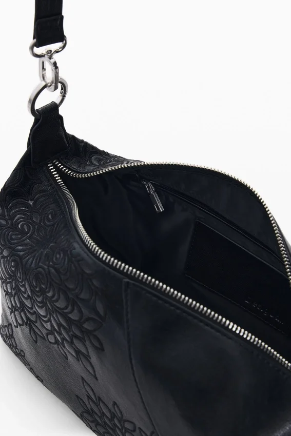 Mittlere Tasche mit Stickerei Mittlere Tasche mit Stickerei