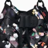Mittlerer geflochtener Rucksack mit Blumen Mittlerer geflochtener Rucksack mit Blumen