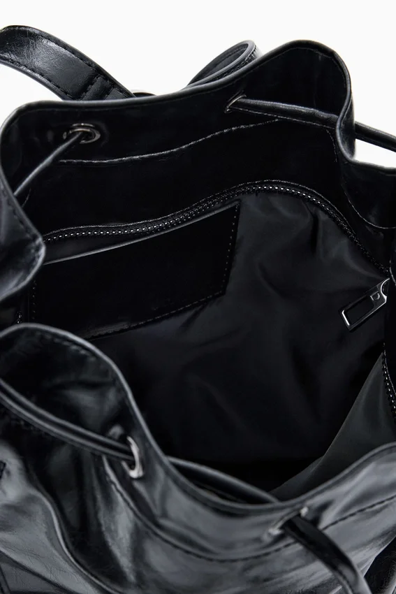 Mittlerer glänzender Rucksack Mittlerer glänzender Rucksack