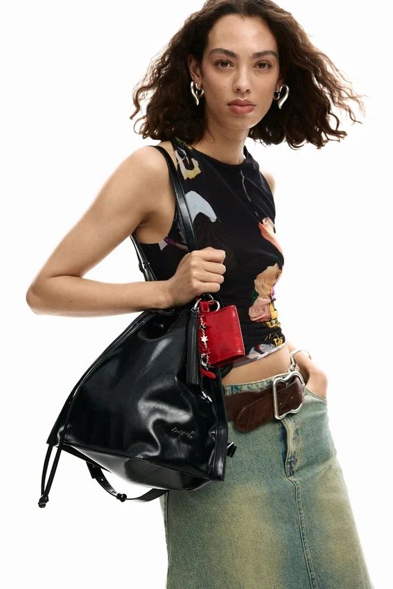 Mittlerer glänzender Rucksack Mittlerer glänzender Rucksack