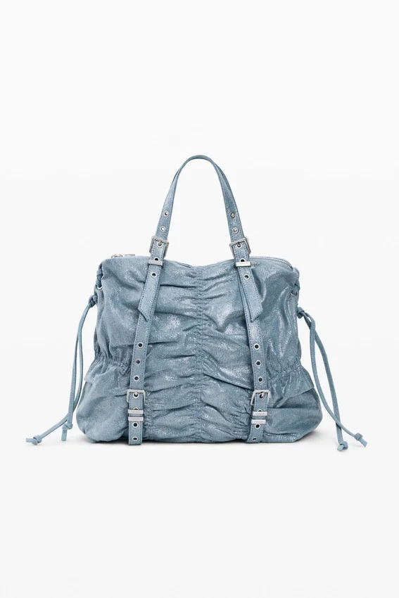 Mittlerer Rucksack aus Denim mit Rüschen Mittlerer Rucksack aus Denim mit Rüschen