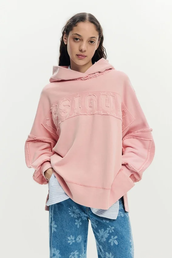 Oversize-Sweatshirt mit Kapuze Oversize-Sweatshirt mit Kapuze