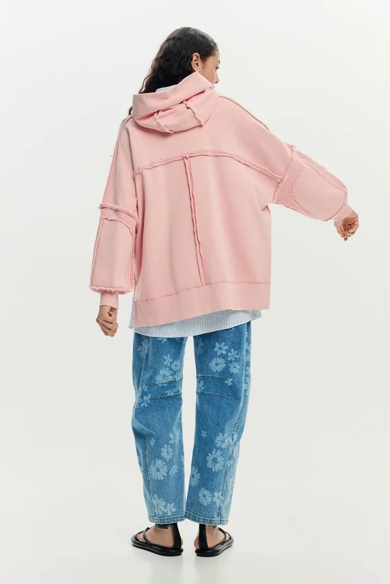 Oversize-Sweatshirt mit Kapuze Oversize-Sweatshirt mit Kapuze