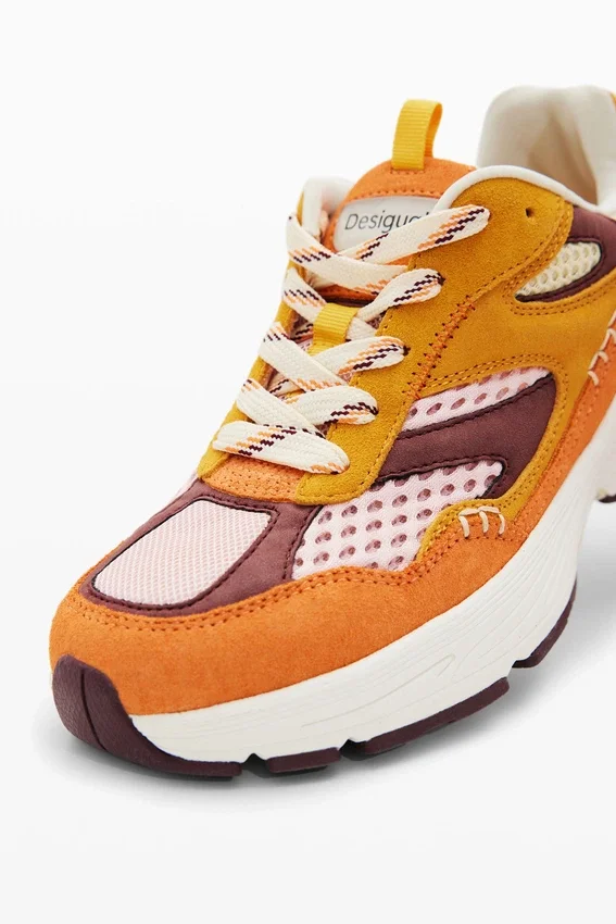Patchwork-Sneaker aus Spaltleder Patchwork-Sneaker aus Spaltleder