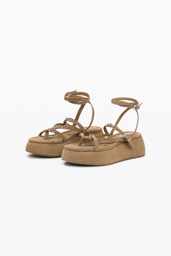 Plateausandalen aus Leder Plateausandalen aus Leder