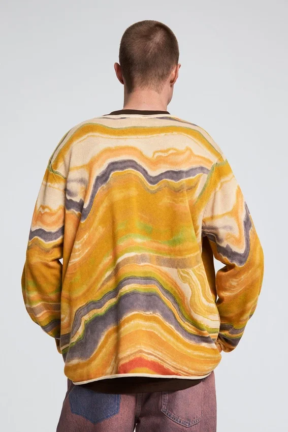 Pullover mit abstraktem Print Pullover mit abstraktem Print