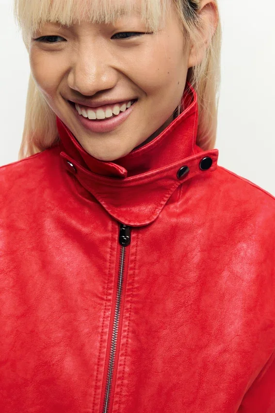 Rote Kunstleder-Jacke Rote Kunstleder-Jacke