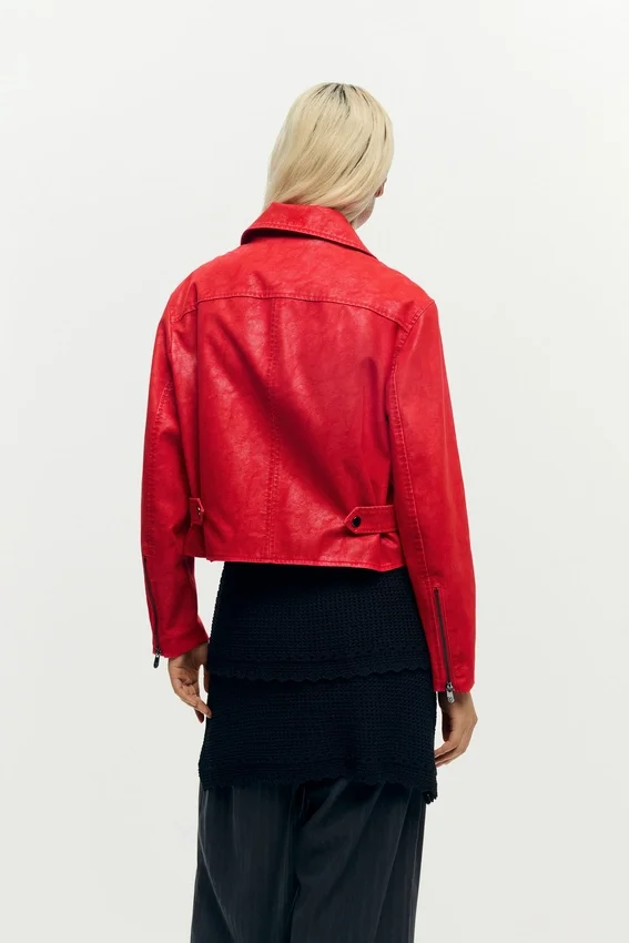 Rote Kunstleder-Jacke Rote Kunstleder-Jacke