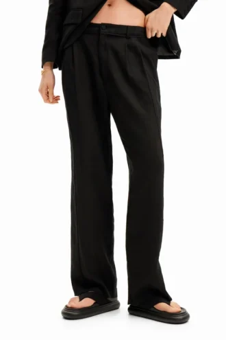 Rustikale, taillierte Hose Rustikale, taillierte Hose