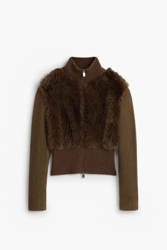 Schokoladenbraune Strickjacke Schokoladenbraune Strickjacke