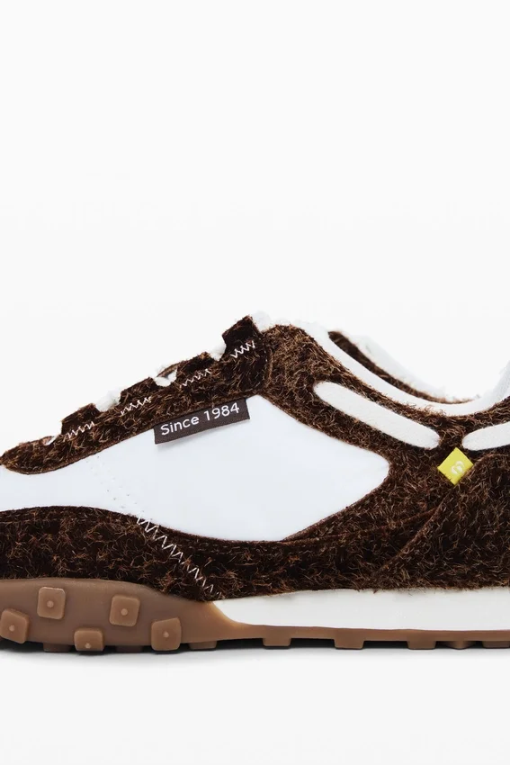 Sneaker aus Leder Sneaker aus Leder