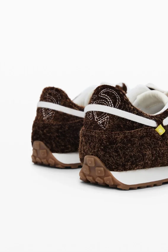 Sneaker aus Leder Sneaker aus Leder