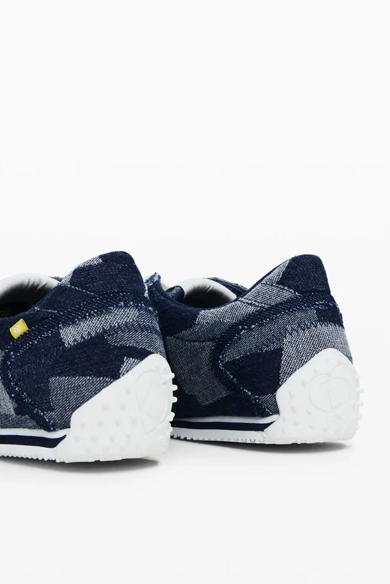 Sneaker mit Denim-Patchwork Sneaker mit Denim-Patchwork