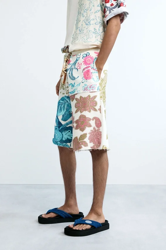Strick-Bermudas mit Blumenmuster Strick-Bermudas mit Blumenmuster