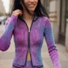Strickjacke mit doppeltem Reißverschluss Strickjacke mit doppeltem Reißverschluss