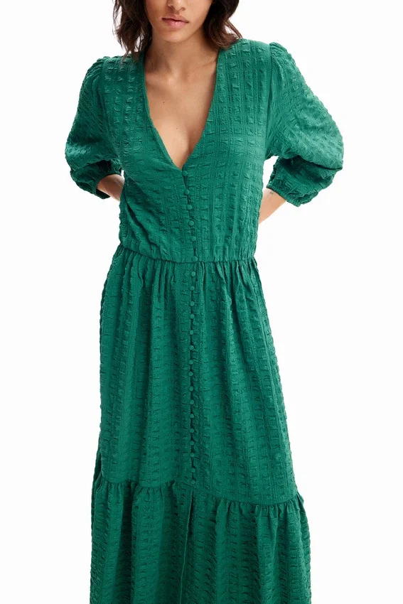 Strukturiertes langes Kleid Strukturiertes langes Kleid