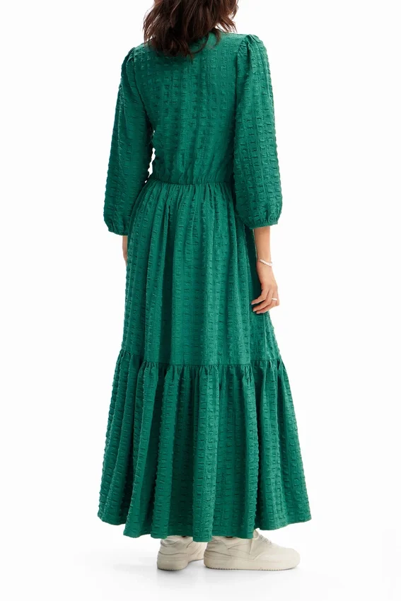 Strukturiertes langes Kleid Strukturiertes langes Kleid