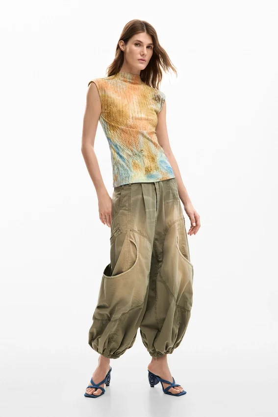 Strukturiertes T-Shirt Strukturiertes T-Shirt
