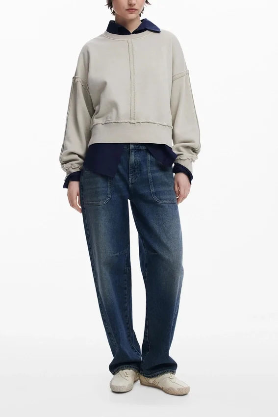 Sweatshirt mit Ziernähten Sweatshirt mit Ziernähten