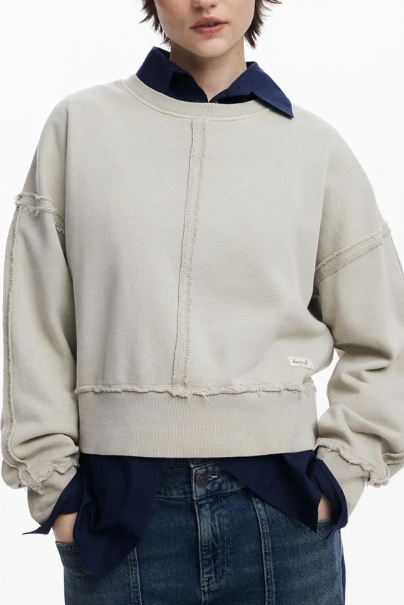 Sweatshirt mit Ziernähten Sweatshirt mit Ziernähten