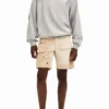 Sweatshirts mit Aquarell-Illustrationen Sweatshirts mit Aquarell-Illustrationen