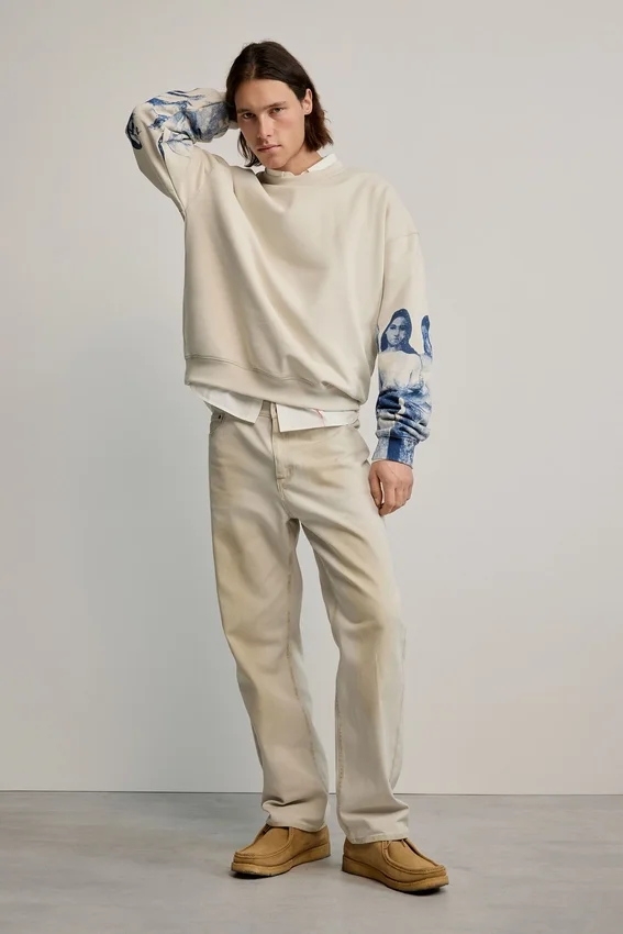 Sweatshirts mit bedruckten Ärmeln Sweatshirts mit bedruckten Ärmeln