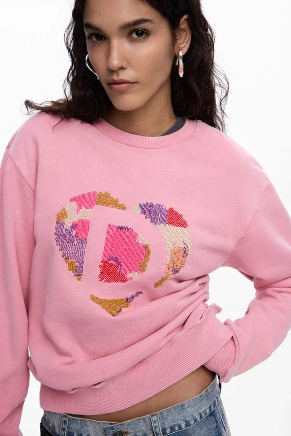 Sweatshirts mit Logo-Perlen Sweatshirts mit Logo-Perlen