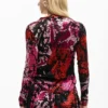 T-Shirt, entworfen von Christian Lacroix T-Shirt, entworfen von Christian Lacroix