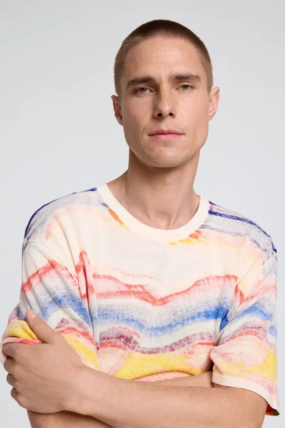 T-Shirt mit abstraktem Print T-Shirt mit abstraktem Print