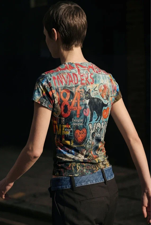 T-Shirt mit Katzenprint T-Shirt mit Katzenprint