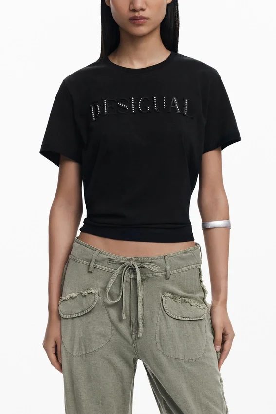 T-Shirt mit Nieten-Logo T-Shirt mit Nieten-Logo