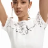 T-Shirt mit Rippbündchen und Schriftzug T-Shirt mit Rippbündchen und Schriftzug