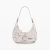 Tasche mit floralen Applikationen Tasche mit floralen Applikationen