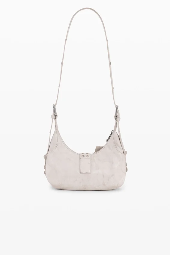 Tasche mit floralen Applikationen Tasche mit floralen Applikationen