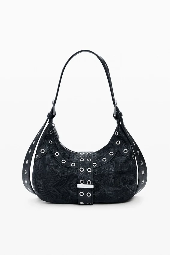 Tasche mit Nieten und Prägung Tasche mit Nieten und Prägung