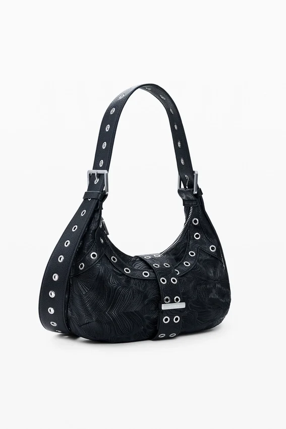 Tasche mit Nieten und Prägung Tasche mit Nieten und Prägung