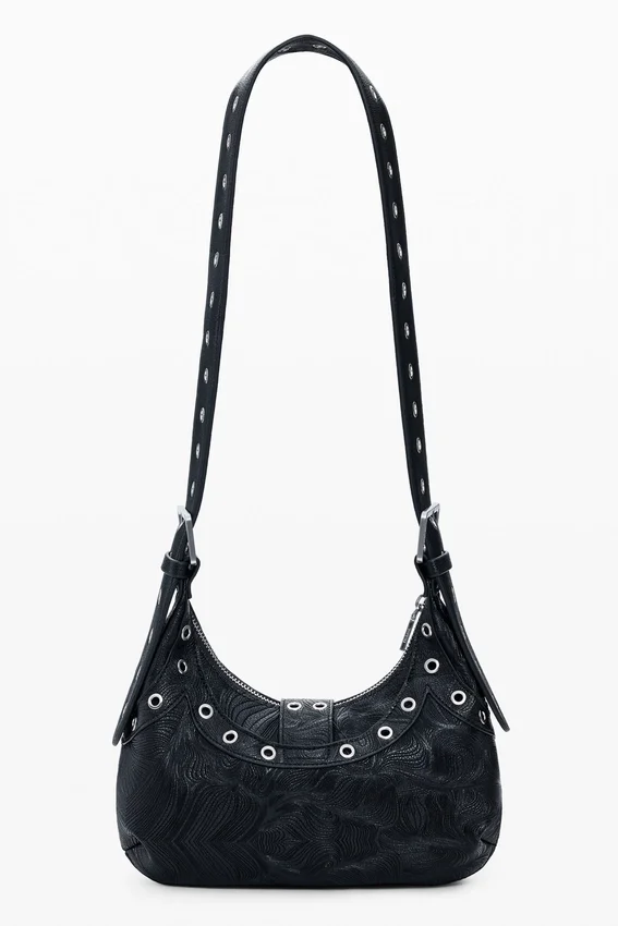 Tasche mit Nieten und Prägung Tasche mit Nieten und Prägung
