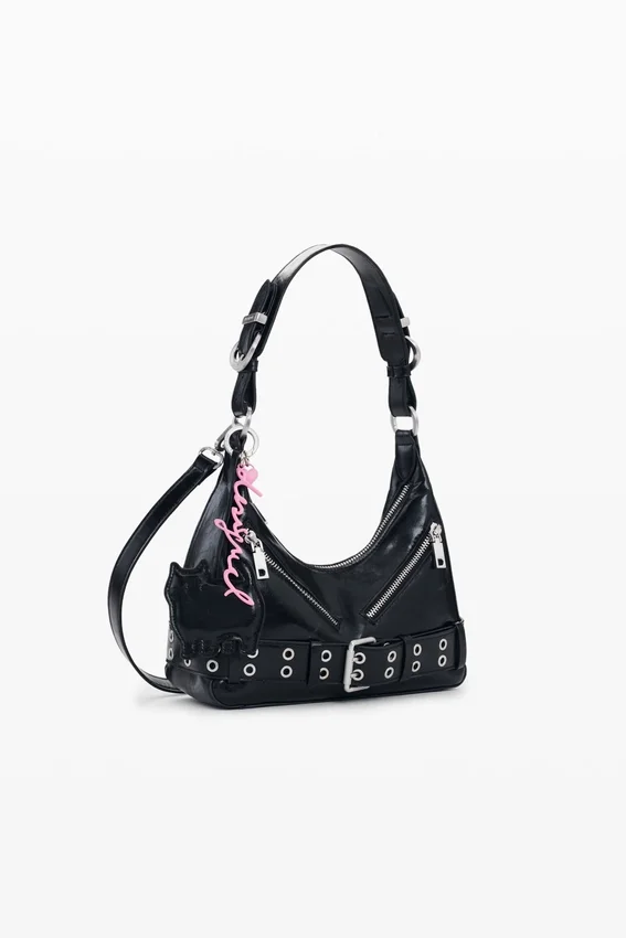 Tasche mit Schnallenverzierung Tasche mit Schnallenverzierung