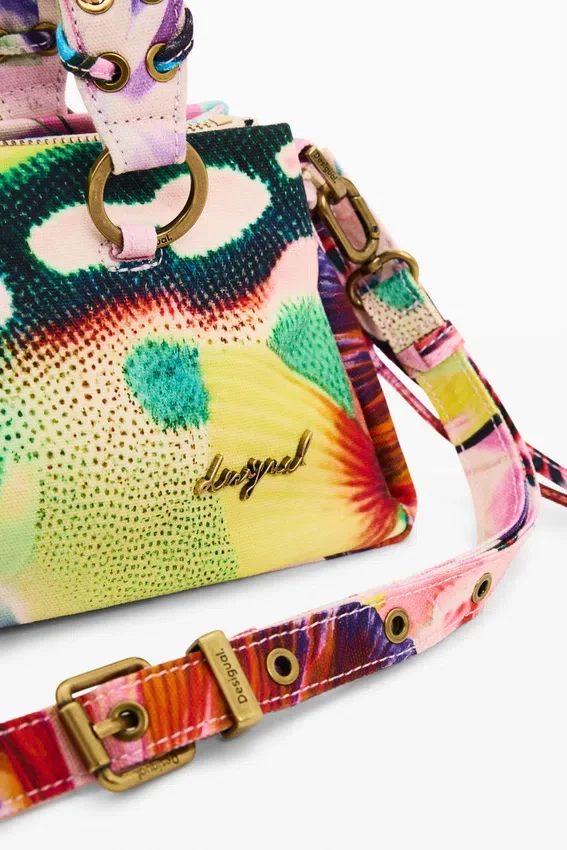 Taschen entworfen von Christian Lacroix Taschen entworfen von Christian Lacroix