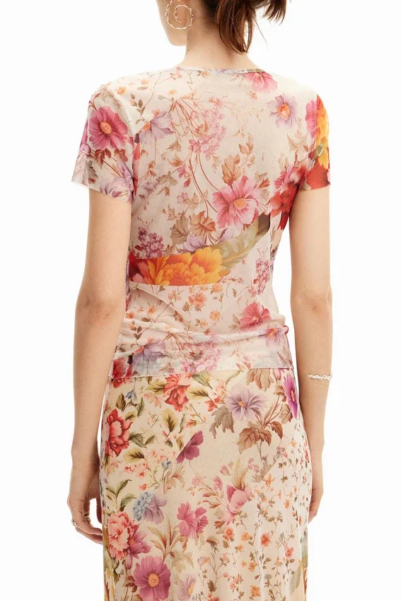Tüll-Blumen-T-Shirt Tüll-Blumen-T-Shirt