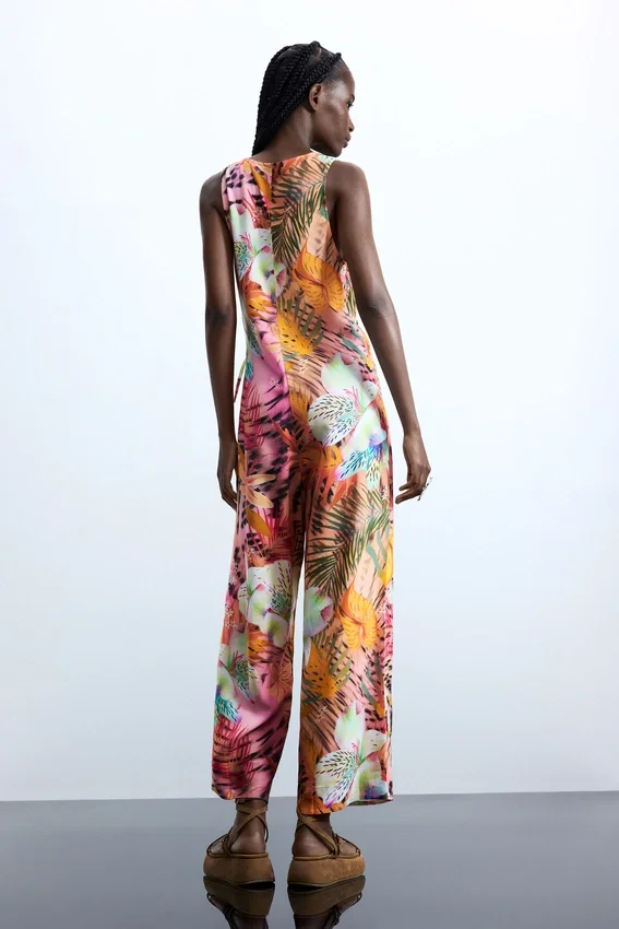 Tropischer Wickel-Jumpsuit Tropischer Wickel-Jumpsuit