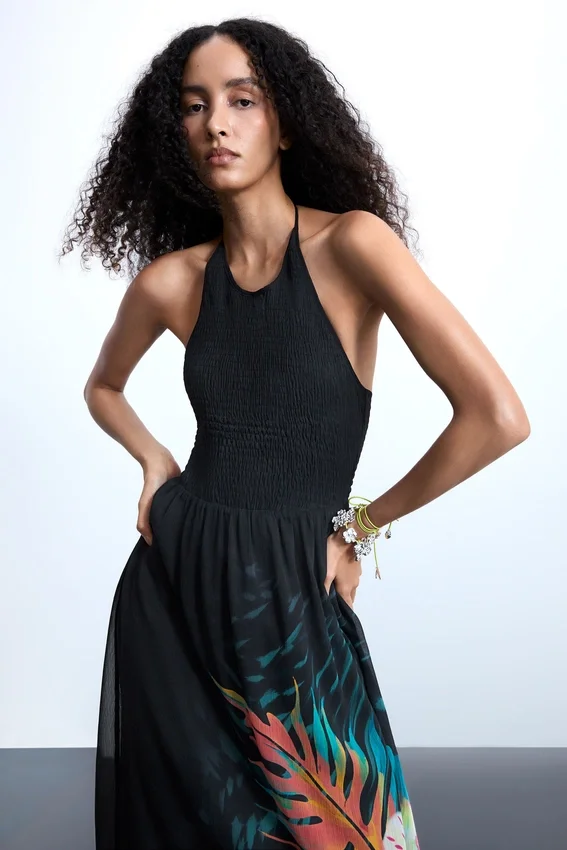Tropisches Neckholder-Kleid Tropisches Neckholder-Kleid