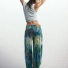 Weit geschnittene Splatter-Jeans Weit geschnittene Splatter-Jeans