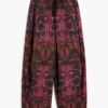 Weite Hose, entworfen von Christian Lacroix Weite Hose, entworfen von Christian Lacroix