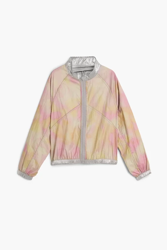 Wendbare silberne Jacke Wendbare silberne Jacke