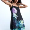 Wendbares Blumenkleid