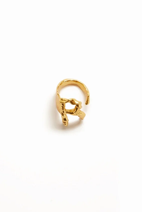 Zalio vergoldeter Ring mit dem Buchstaben R Zalio vergoldeter Ring mit dem Buchstaben R